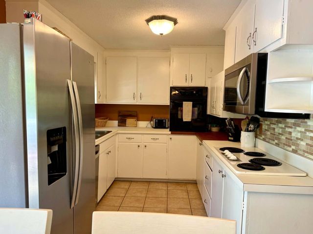 16 Edwin Avenue, Claremont, NH 03743