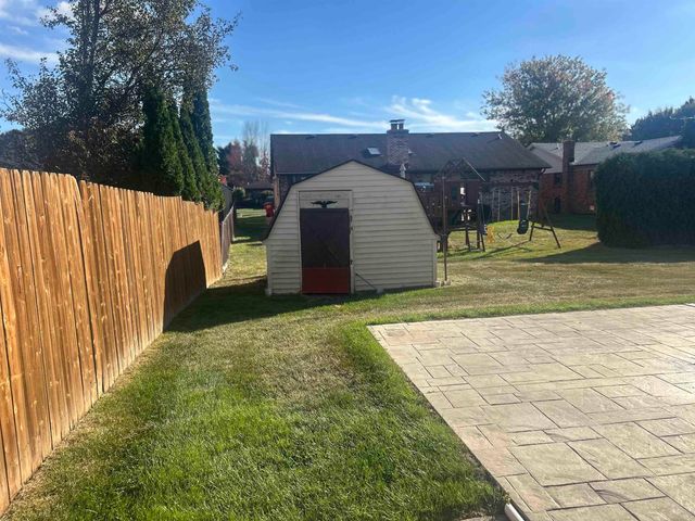 15786 Bexley Street, Clinton Township, MI 48038