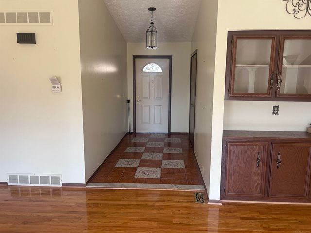 15786 Bexley Street, Clinton Township, MI 48038