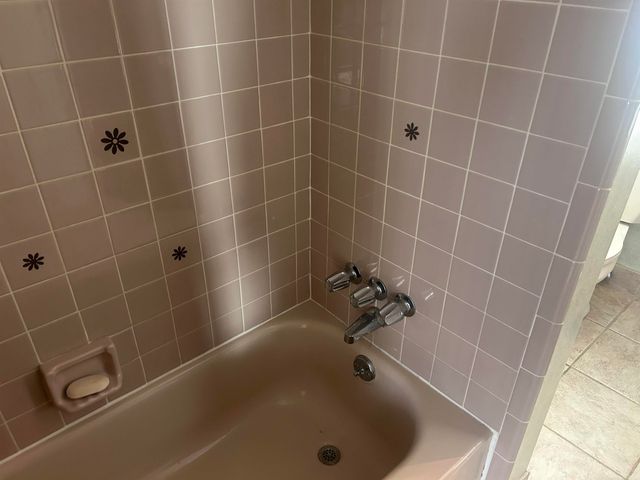 15786 Bexley Street, Clinton Township, MI 48038