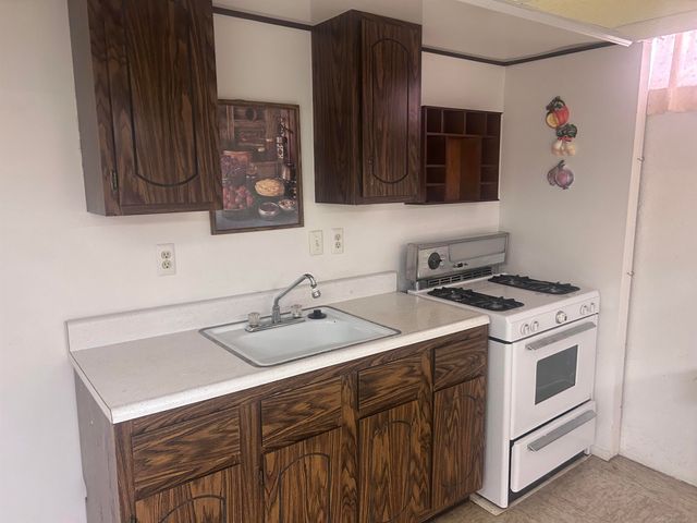 15786 Bexley Street, Clinton Township, MI 48038