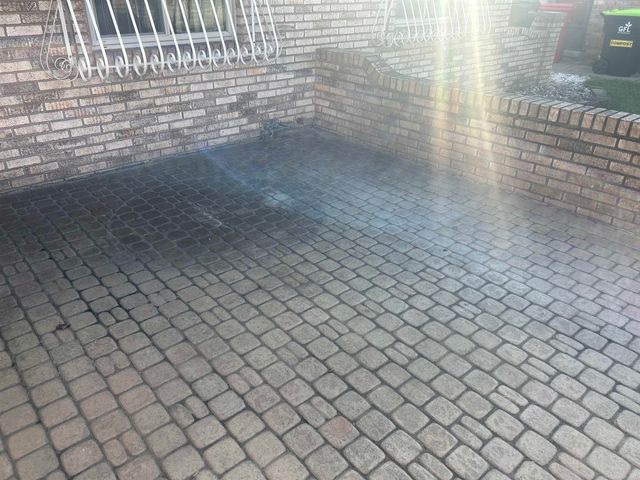 15786 Bexley Street, Clinton Township, MI 48038