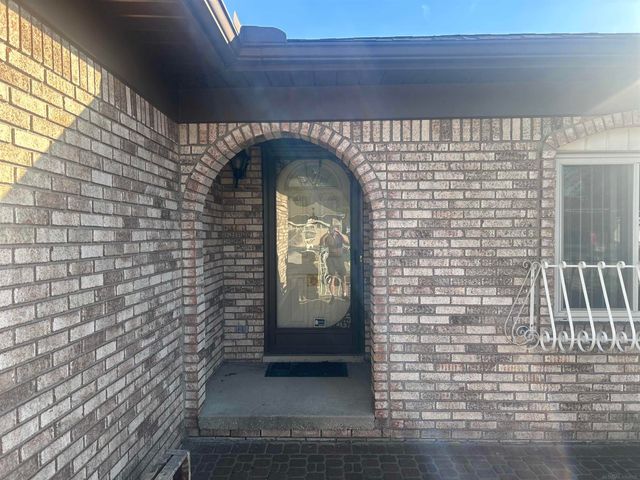 15786 Bexley Street, Clinton Township, MI 48038