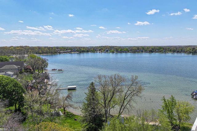 429 Grixdale Lane, Waterford, MI 48328