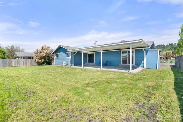 2119 SW Olympic Drive, Chehalis, WA 98532