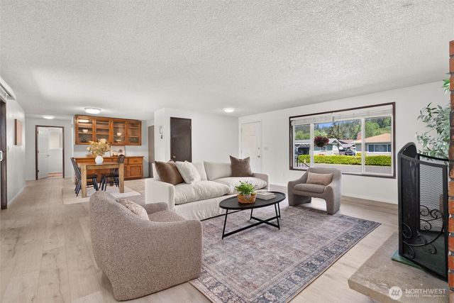 2119 SW Olympic Drive, Chehalis, WA 98532