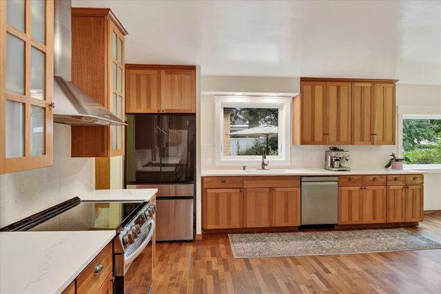 1407 S Ballou Rd, Spokane, WA 99203