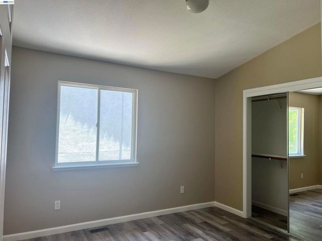 1058 Junction Dr, Manteca, CA 95337