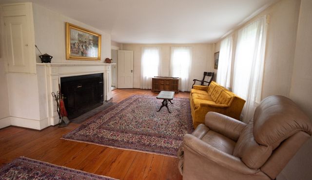 106 Beal St, Lunenburg, MA 01462