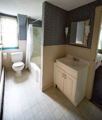 106 Beal St, Lunenburg, MA 01462