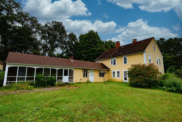 106 Beal St, Lunenburg, MA 01462