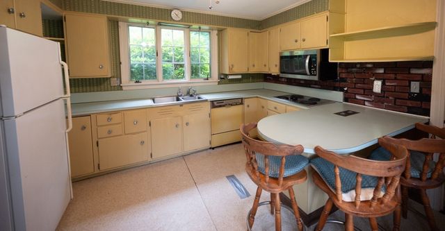 106 Beal St, Lunenburg, MA 01462