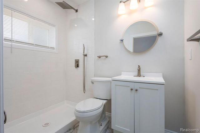 35095 Bridgeman Street, Farmington Hills, MI 48335