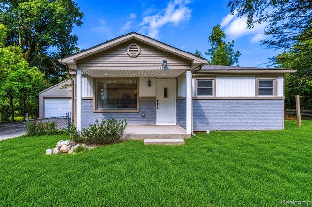 35095 Bridgeman Street, Farmington Hills, MI 48335