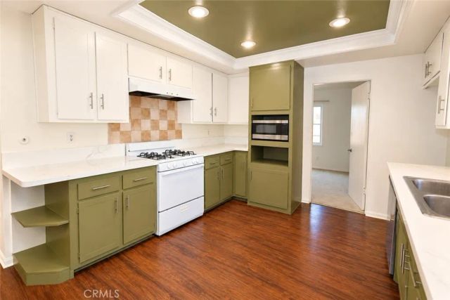 1087 N Greengrove, Orange, CA 92867