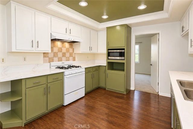 1087 N Greengrove, Orange, CA 92867
