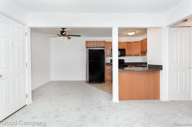 2440 Parmenter Boulevard 101, Royal Oak, MI 48073