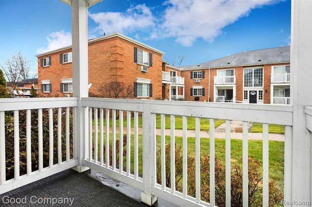 2440 Parmenter Boulevard 101, Royal Oak, MI 48073