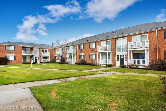 2440 Parmenter Boulevard 101, Royal Oak, MI 48073