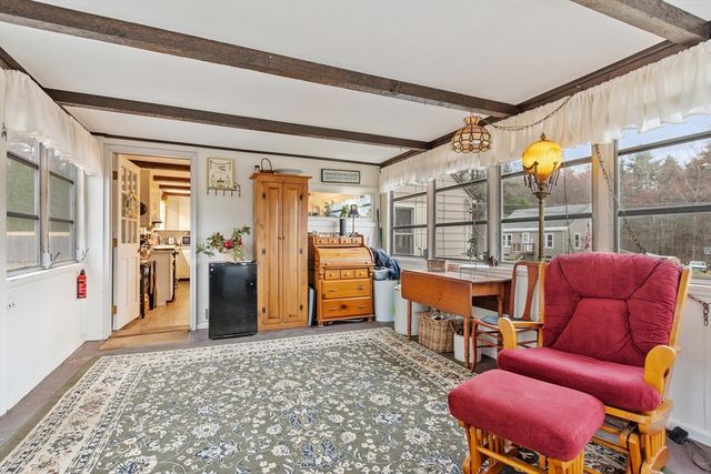 21 Beal St, Lunenburg, MA 01462