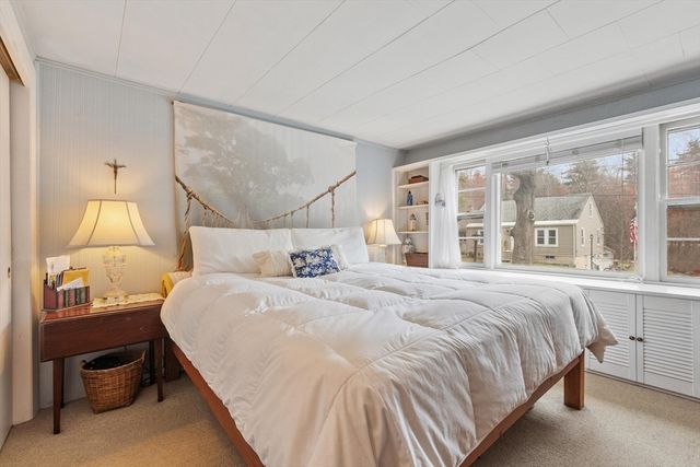 21 Beal St, Lunenburg, MA 01462