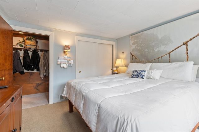 21 Beal St, Lunenburg, MA 01462