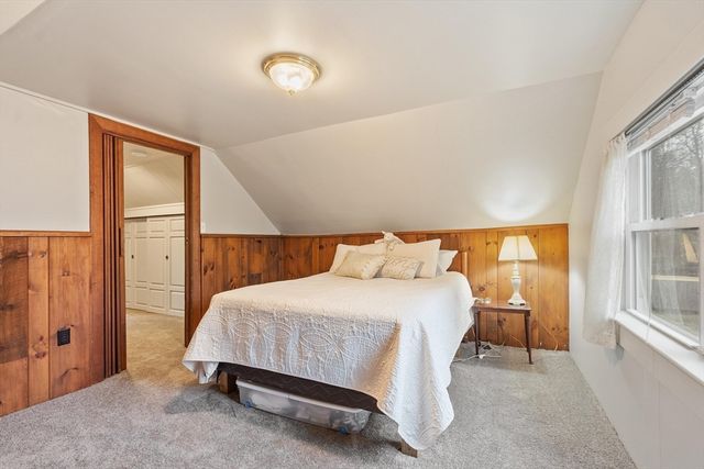 21 Beal St, Lunenburg, MA 01462