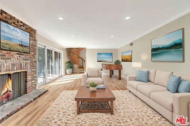 16608 Park Lane Circle, Los Angeles, CA 90049