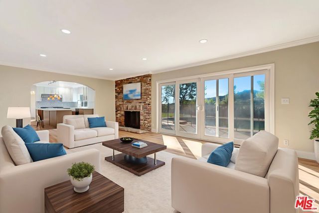 16608 Park Lane Circle, Los Angeles, CA 90049