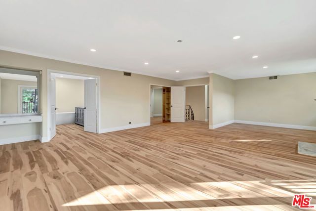 16608 Park Lane Circle, Los Angeles, CA 90049