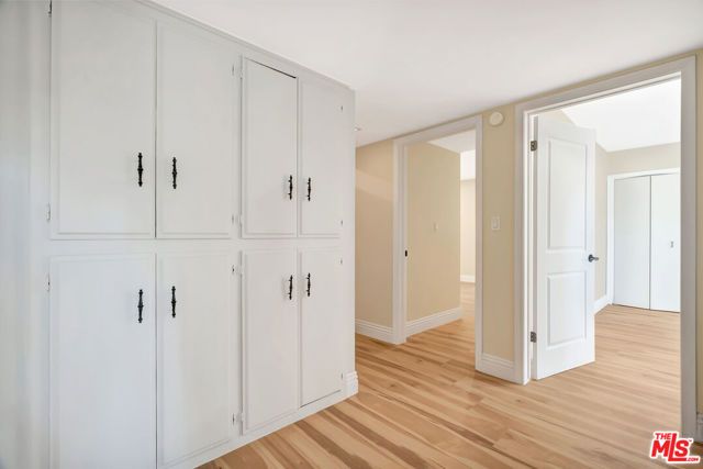 16608 Park Lane Circle, Los Angeles, CA 90049