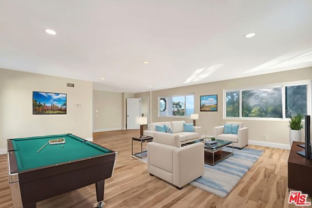 16608 Park Lane Circle, Los Angeles, CA 90049