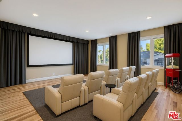 16608 Park Lane Circle, Los Angeles, CA 90049