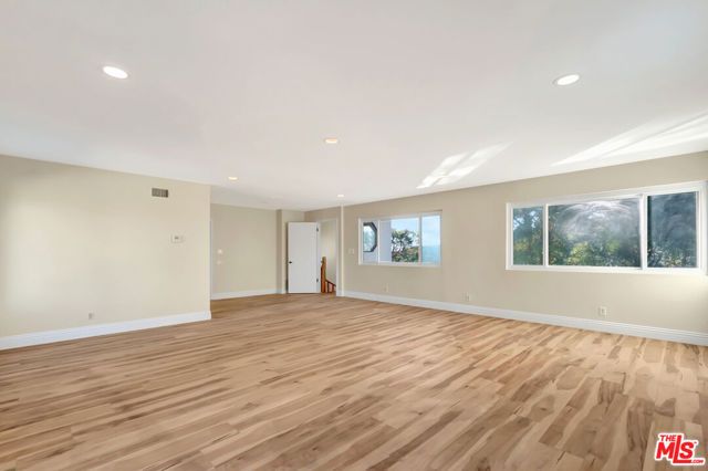 16608 Park Lane Circle, Los Angeles, CA 90049