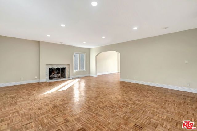 16608 Park Lane Circle, Los Angeles, CA 90049