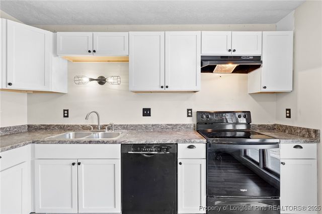 916 Inglewood Lane, Fayetteville, NC 28314