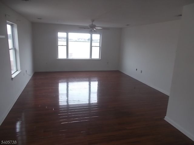 68 Port Ave, Elizabeth City, NJ 07206