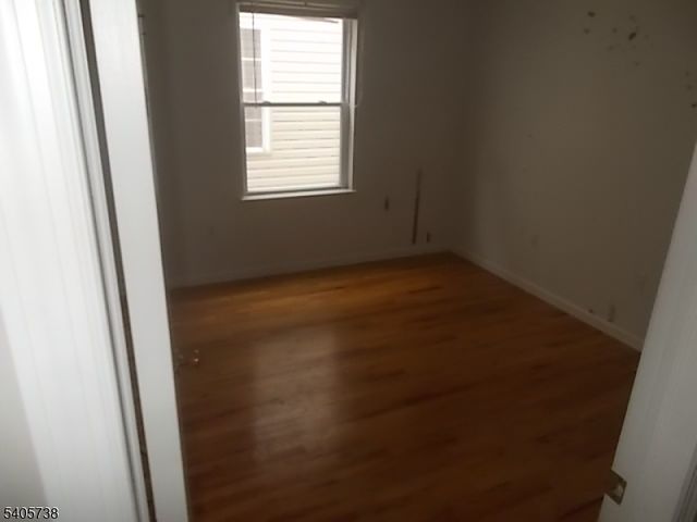 68 Port Ave, Elizabeth City, NJ 07206