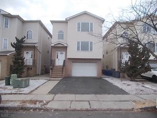68 Port Ave, Elizabeth City, NJ 07206