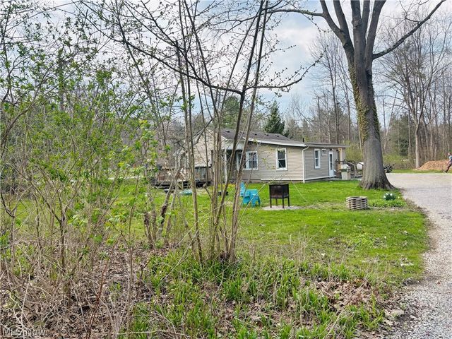 2841 River Road, Willoughby Hills, OH 44094