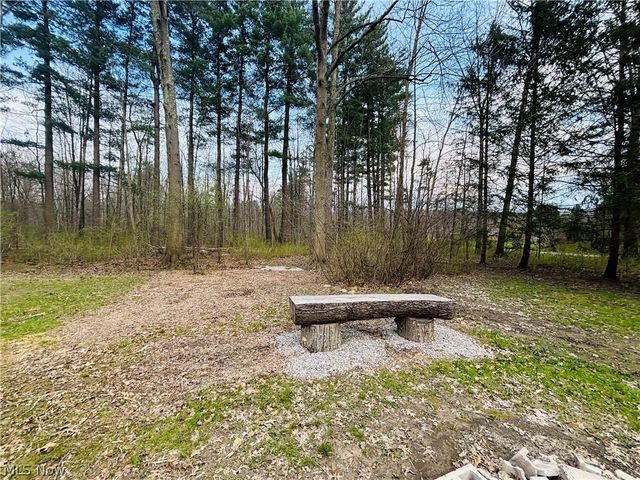 2841 River Road, Willoughby Hills, OH 44094