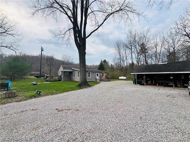 2841 River Road, Willoughby Hills, OH 44094