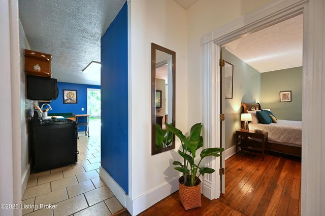 1415 S Brook St, Louisville, KY 40208