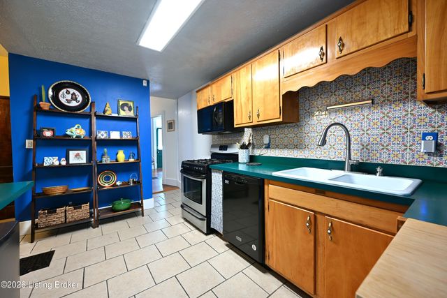 1415 S Brook St, Louisville, KY 40208