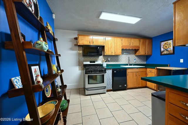 1415 S Brook St, Louisville, KY 40208