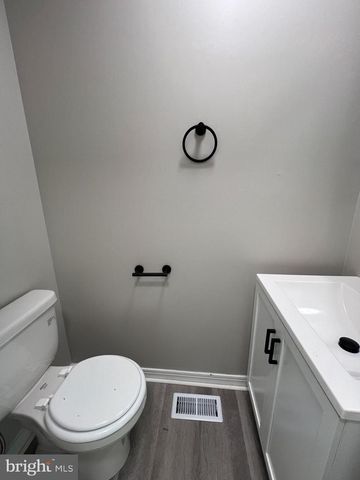 29 ORCHARD AVE, Maple Shade, NJ 08052