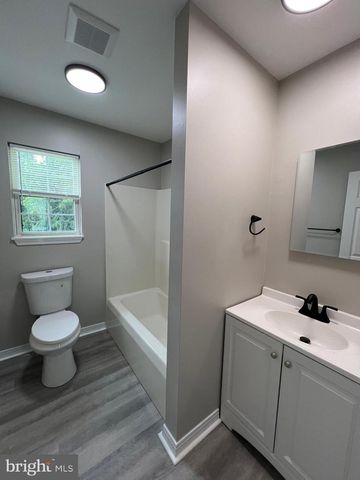 29 ORCHARD AVE, Maple Shade, NJ 08052