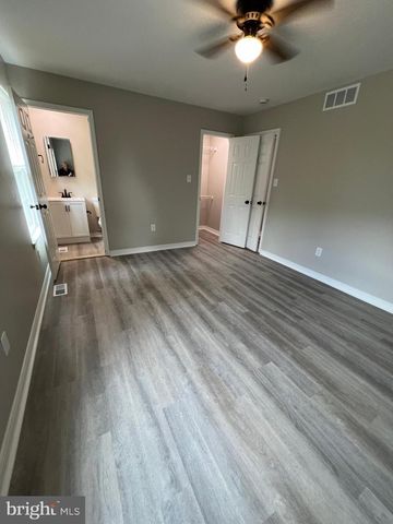 29 ORCHARD AVE, Maple Shade, NJ 08052