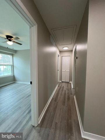 29 ORCHARD AVE, Maple Shade, NJ 08052