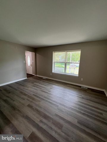 29 ORCHARD AVE, Maple Shade, NJ 08052